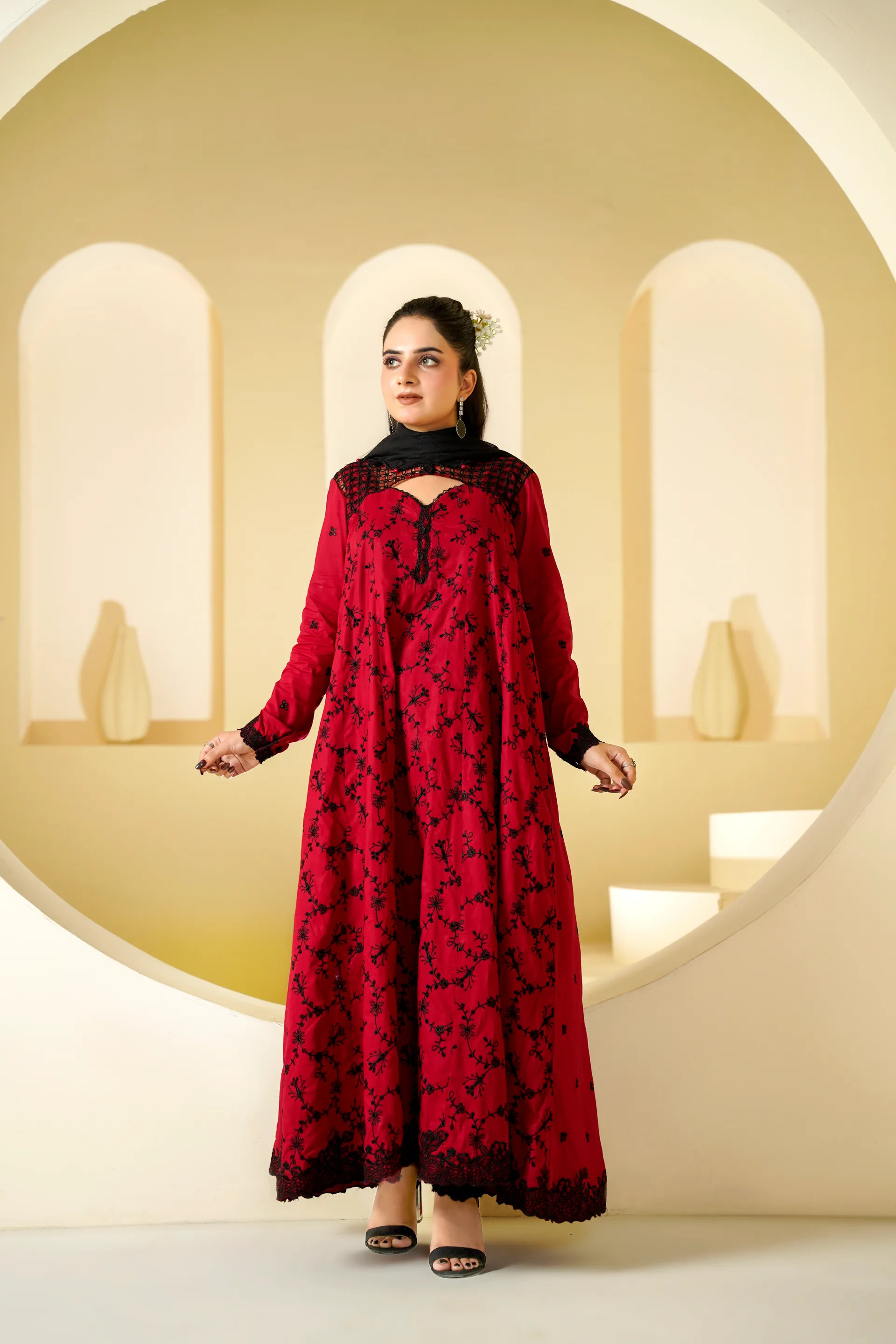 ZS-1257 Maroon Embroidered Lawn - 0-piece suit